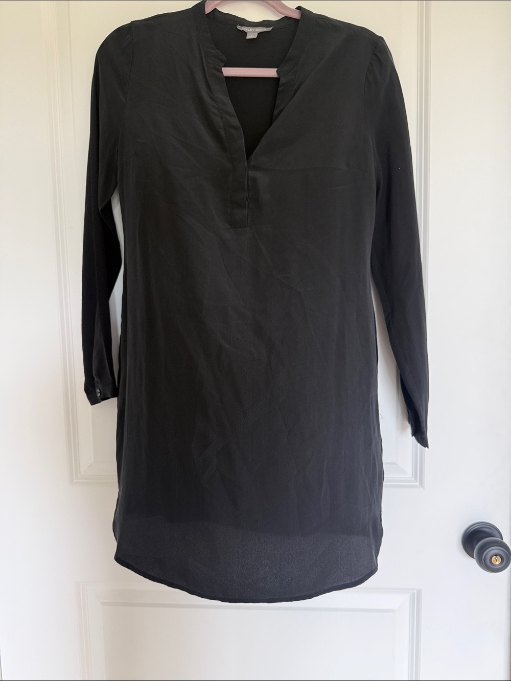 Tinley Road Black Split-Neck Button Front Blouse/dress